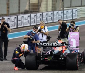 乐鱼体育登入-卡丁车到F1，20年赛道时光 维斯塔潘的“家族使命”